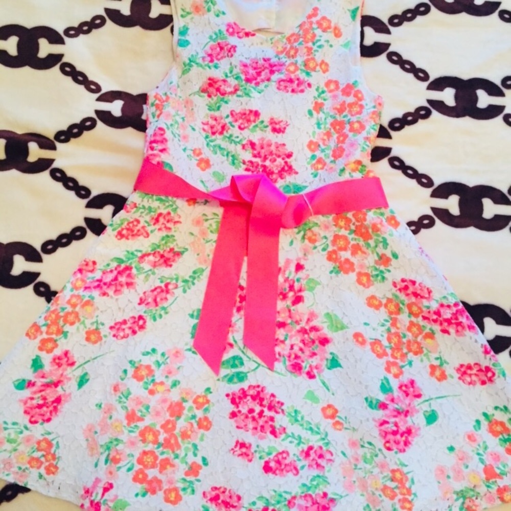 Size 10 little girls brand new dress.